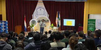 Familiar impulsa la educación financiera y el análisis económico con dos encuentros en Villarrica