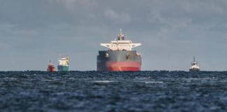 Buque petrolero zarpó de Rusia hacia Nueva York con 40.000 toneladas de diésel tras giro histórico ante crisis energética global y elecciones en EE.UU.